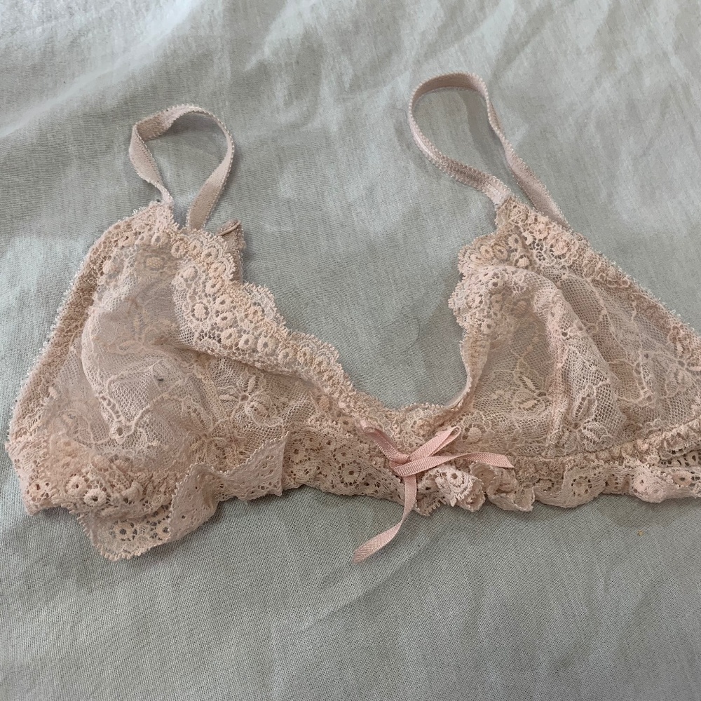 🦜 AFFINITAS WOMENS BRA WIRE FREE SIZE S JUNIORS. 🦜